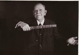 Carl Edvard Johansson med måttsatsen