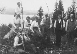 Fotografi, Sällskap i samband med bilutflykt, Medelpad, 1917-06-17