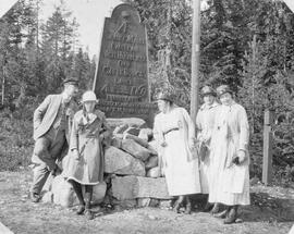 Fotografi, Sällskap vid gränsen mellan Medelpad och Hälsingland, 1920-08-22